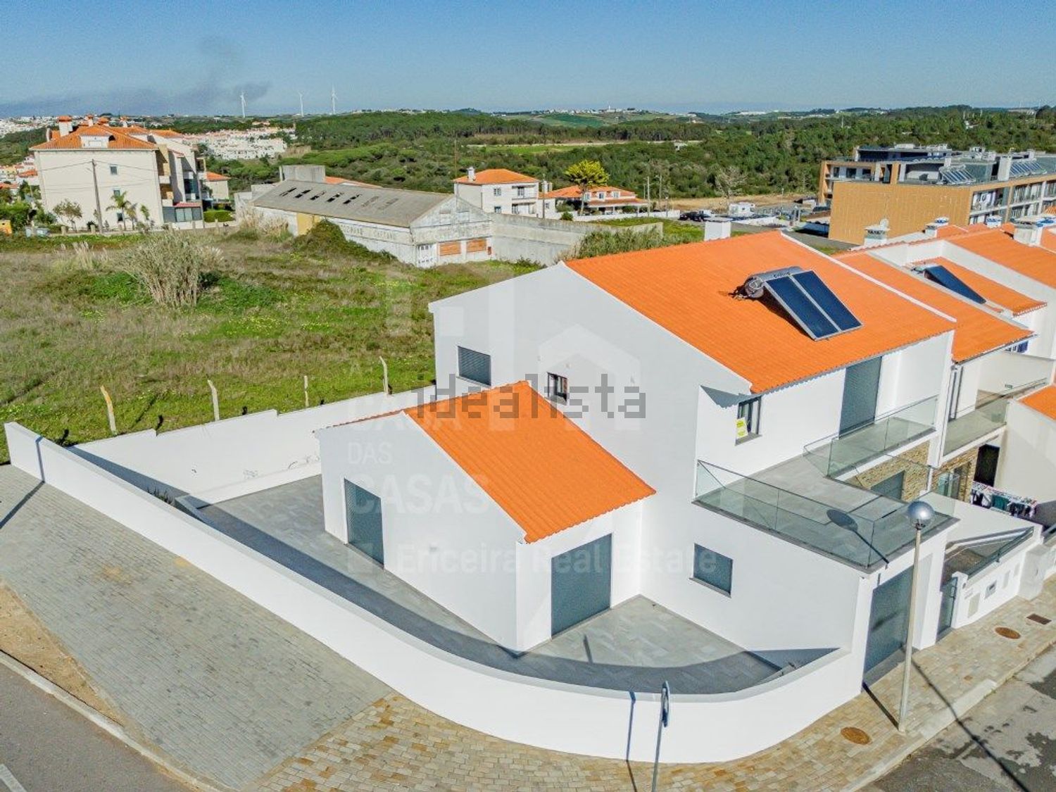 双拼别墅出售在 Ericeira Norte - 游泳池