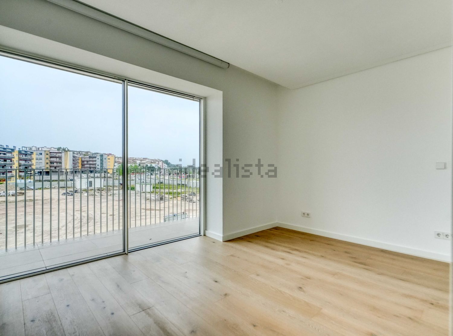 公寓 t2出售在Rua Bombeiros Voluntários do Barreiro, 25 - 居住