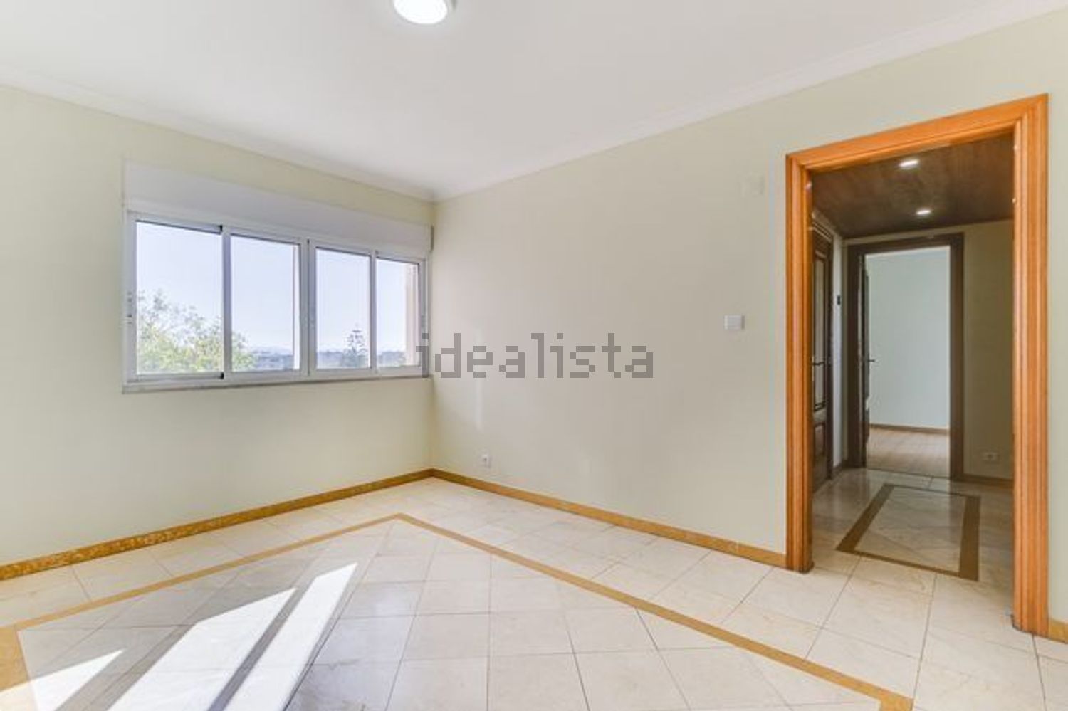 公寓 t4出售在Rua Cidade da Praia, 371 - 客厅