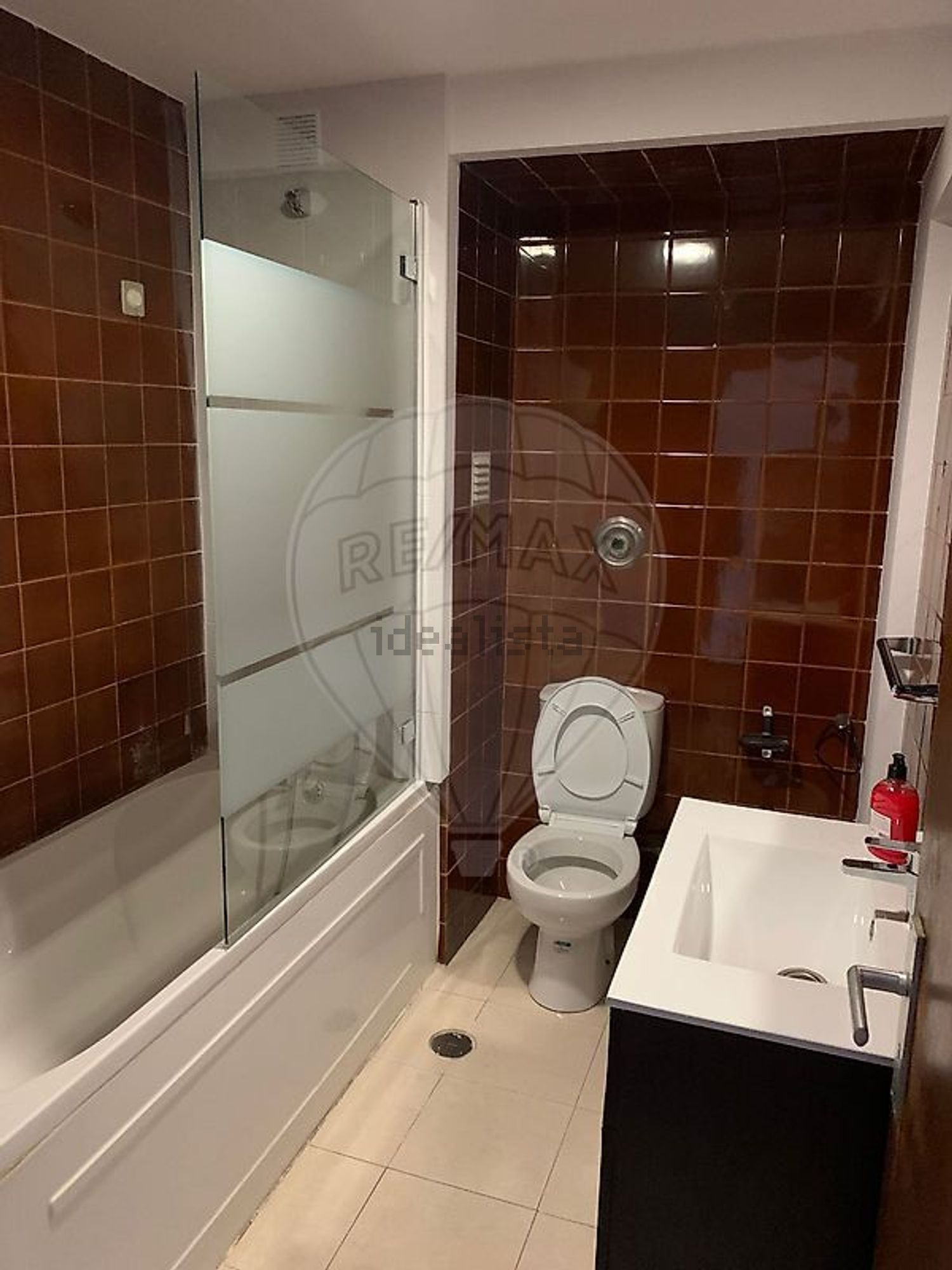 出租公寓 t2在Rua Almirante Afonso Cerqueira - 卫生间