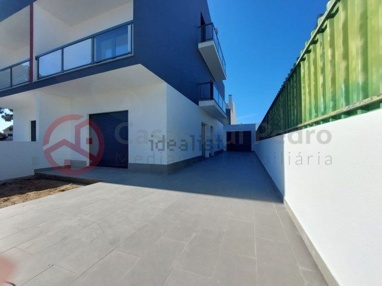 双拼别墅出售在 Centro da Quinta do Conde - 外立面
