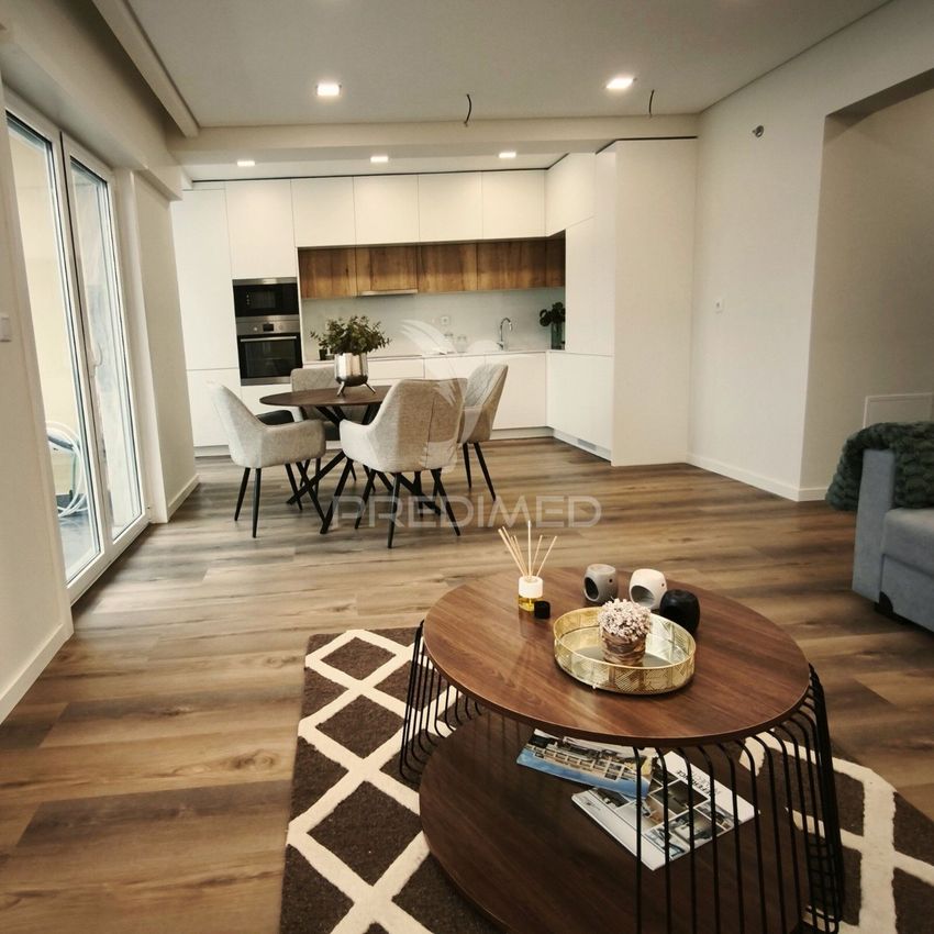 公寓 t3出售在 Bairro de Santa Cruz