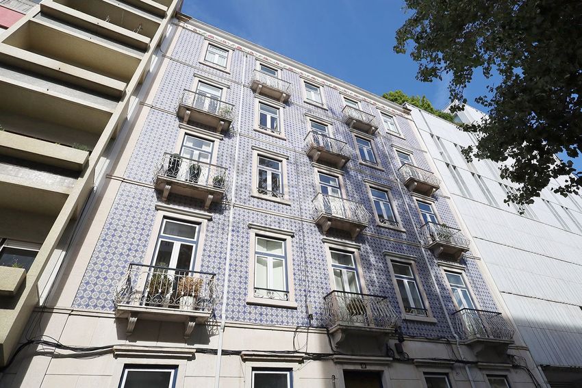 公寓 t4出售在Avenida Visconde de Valmor, 20 a