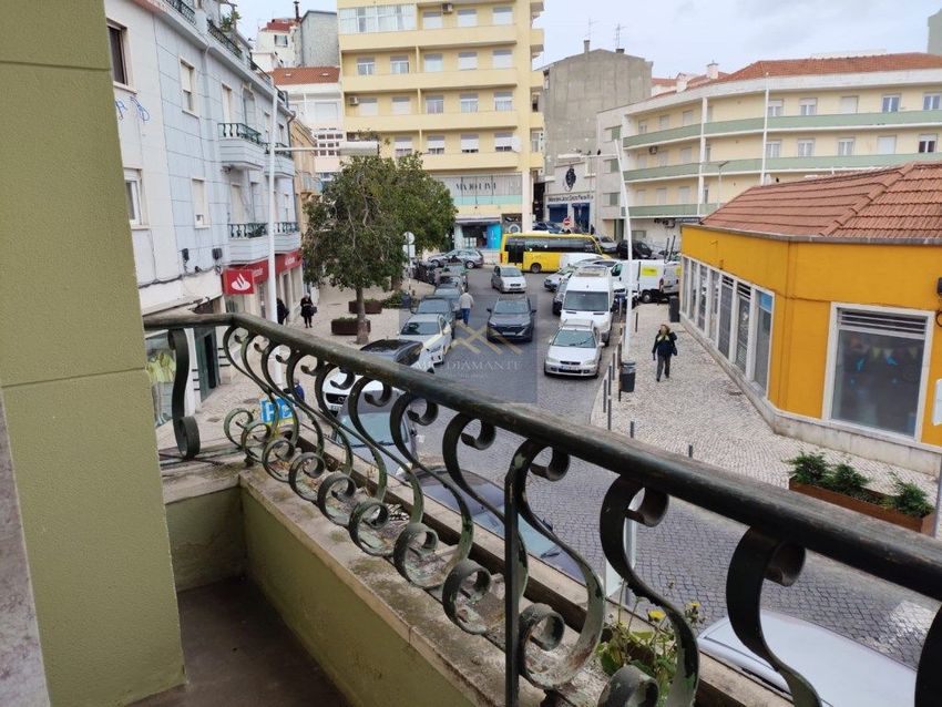 公寓 t2出售在 Almada