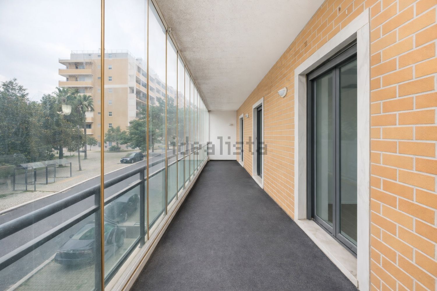 出租公寓 t3在Avenida Cottinelli Telmo - 露台