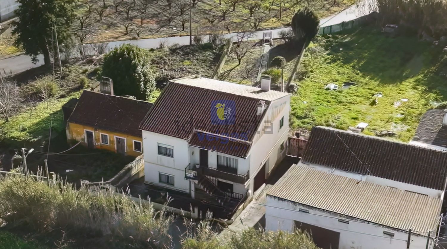 小楼房或别墅出售在Rua Marquês de Pombal, 16 - 外立面