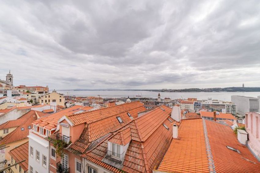公寓 t2出售在Rua do Almada, 2
