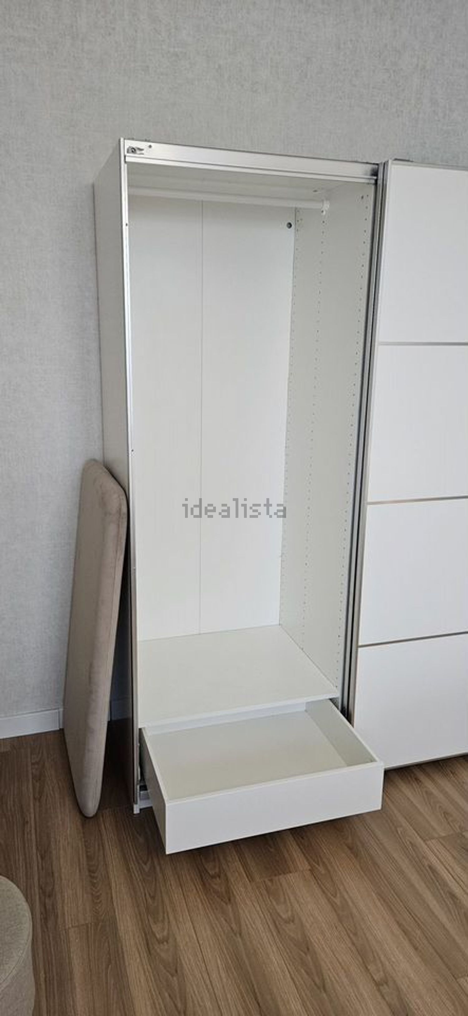 公寓 t1出售在Rua Leite de Vasconcelos, 3 - 试衣间