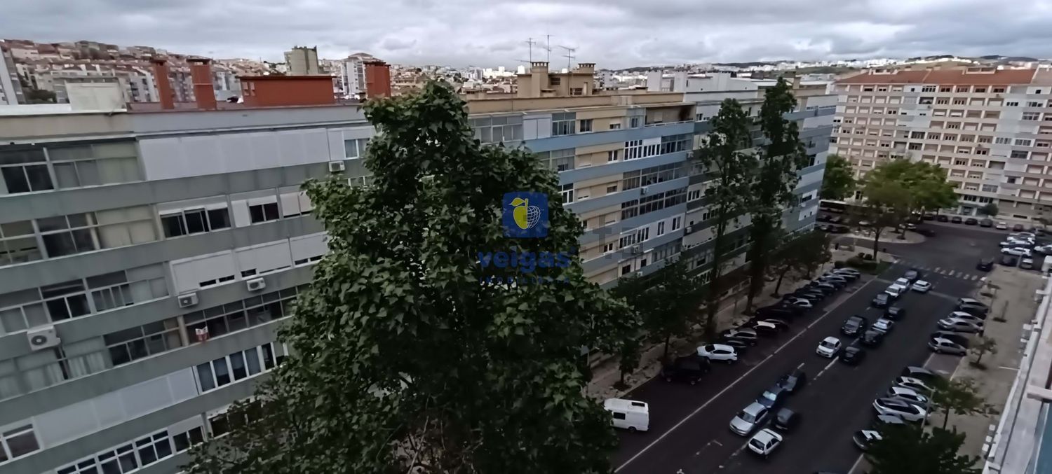 公寓 t3出售在 Bairro de Santa Cruz - 视线