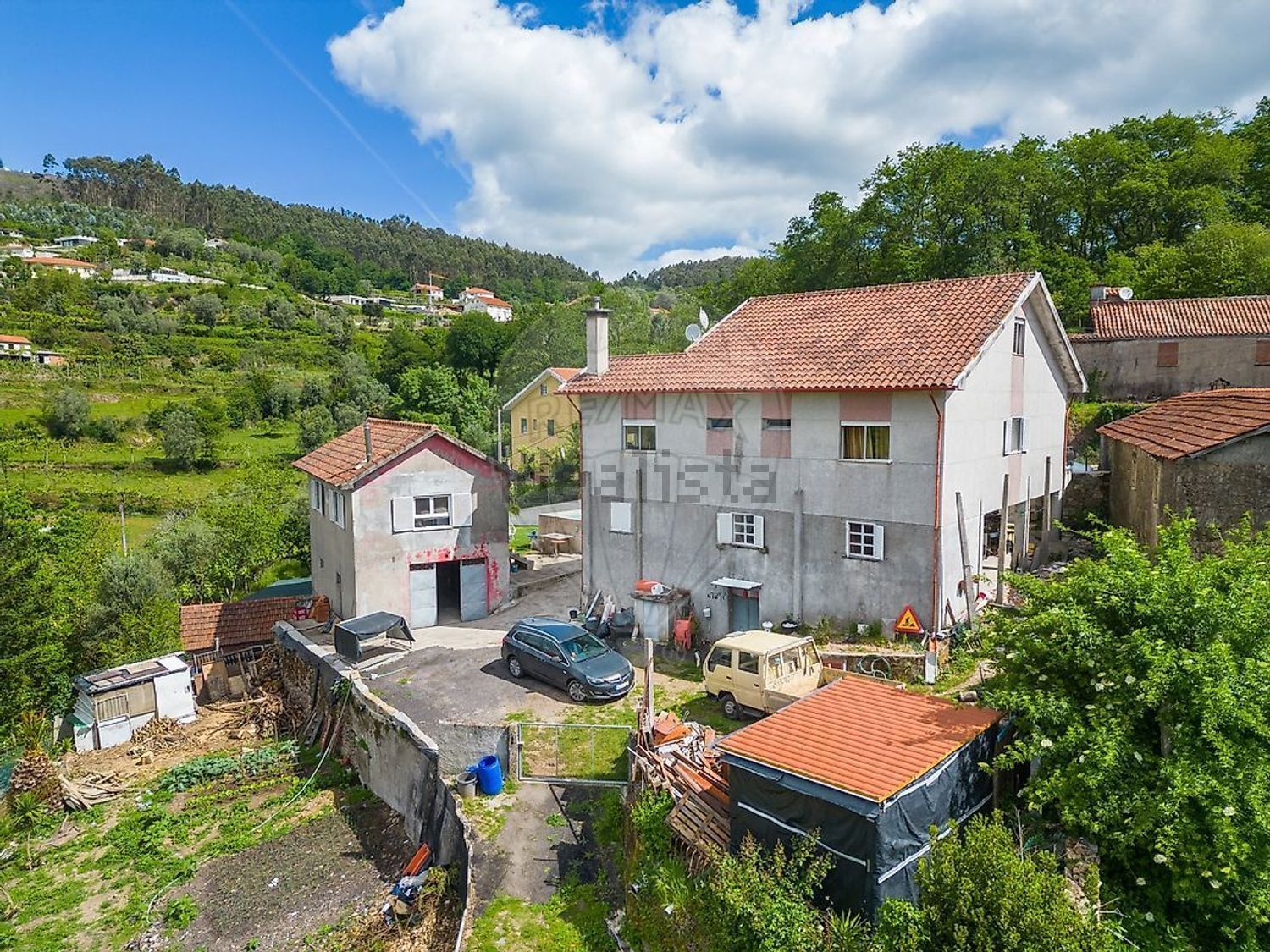 小楼房或独栋别墅出售在 Ribeira do Neiva - 外立面