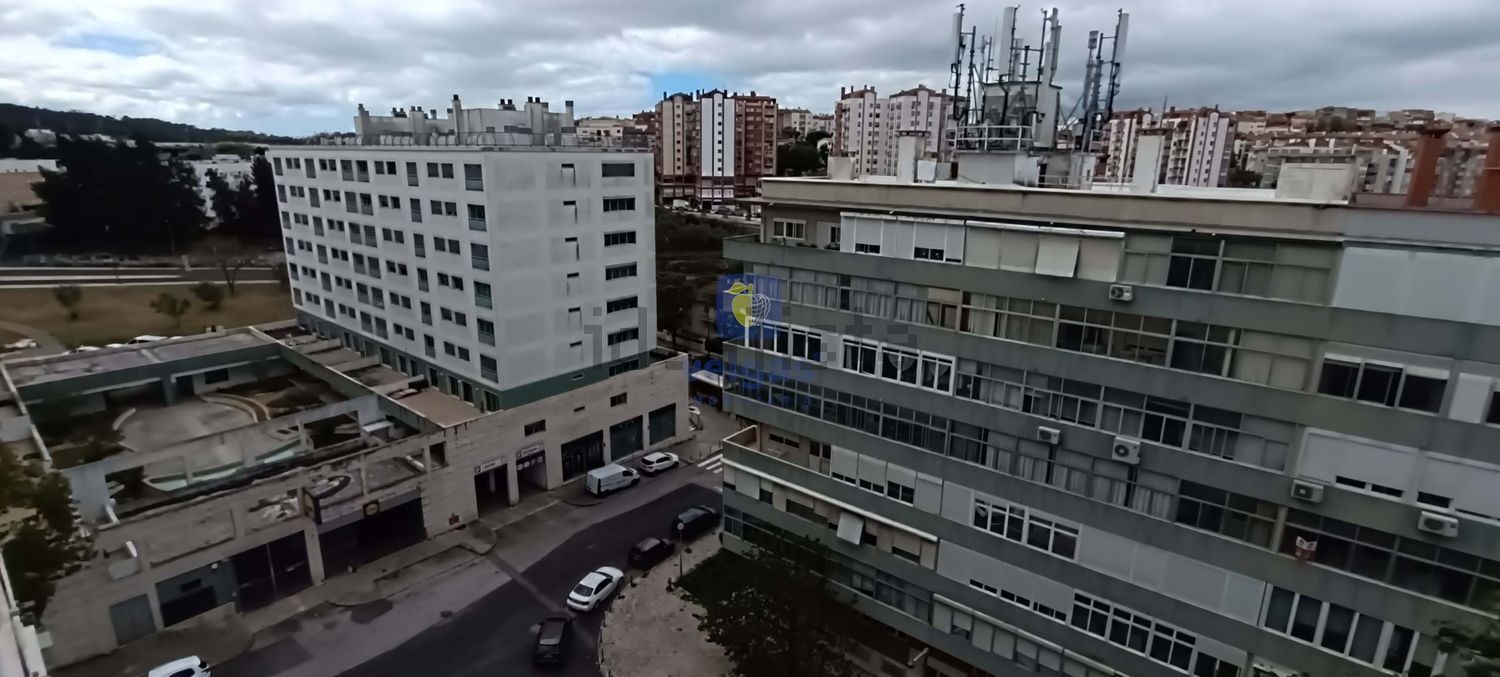 公寓 t3出售在 Bairro de Santa Cruz - 视线