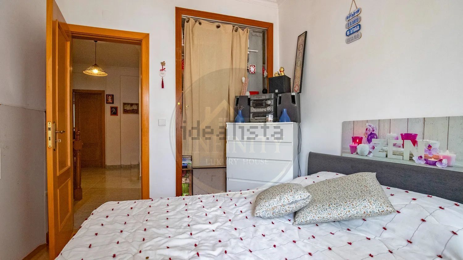 小楼房或别墅出售在Rua da República - 卧室