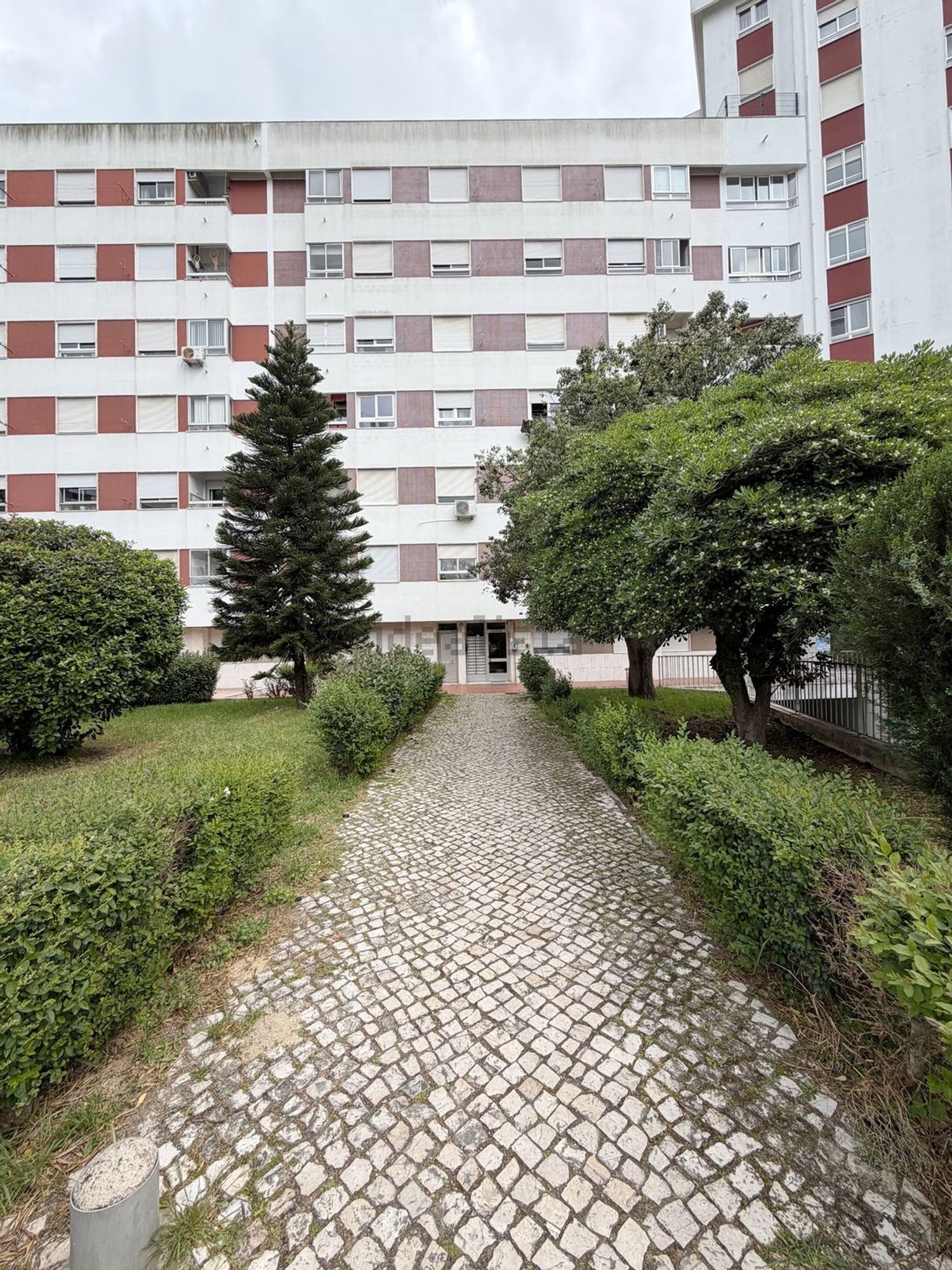 公寓 t1出售在Praceta General Norton de Matos, 4 - 花园
