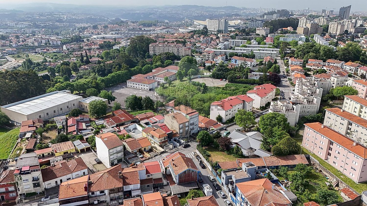 双拼别墅出售在Rua de Santo António de Contumil, 591 - 照片