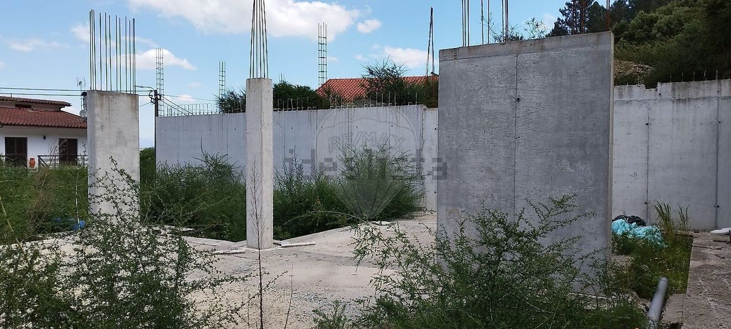 小楼房或独栋别墅出售在Rua de Santa Cruz - 照片