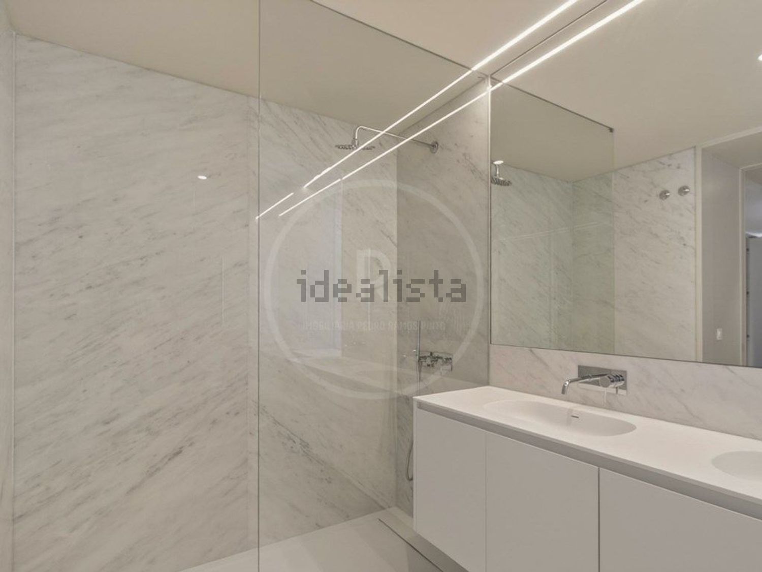 出租小楼房或独栋别墅在 Cooperativa dos Arquitectos - Fonte da Moura - Pedra Verde - 卫生间