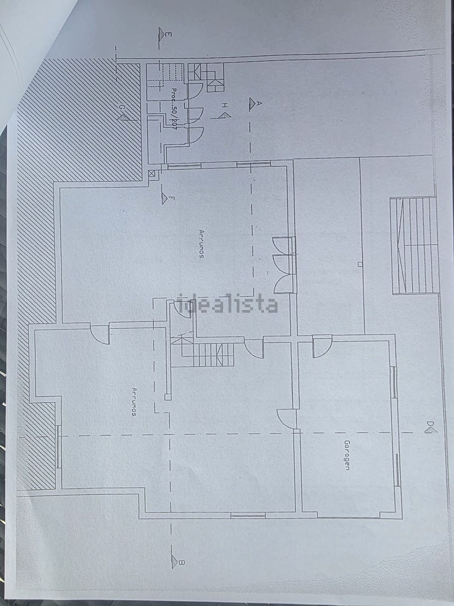 小楼房或独栋别墅出售在Rua Santiago - 平面图