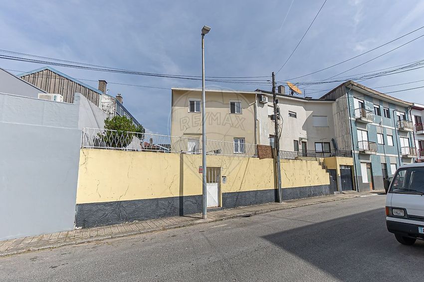 双拼别墅出售在Rua de Santo António de Contumil, 591