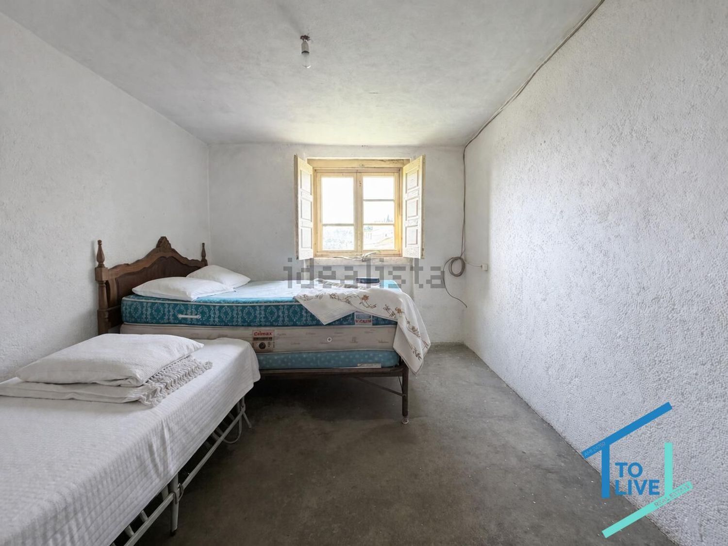 小楼房或独栋别墅出售在 Tomar e Santa Maria dos Olivais - 卧室