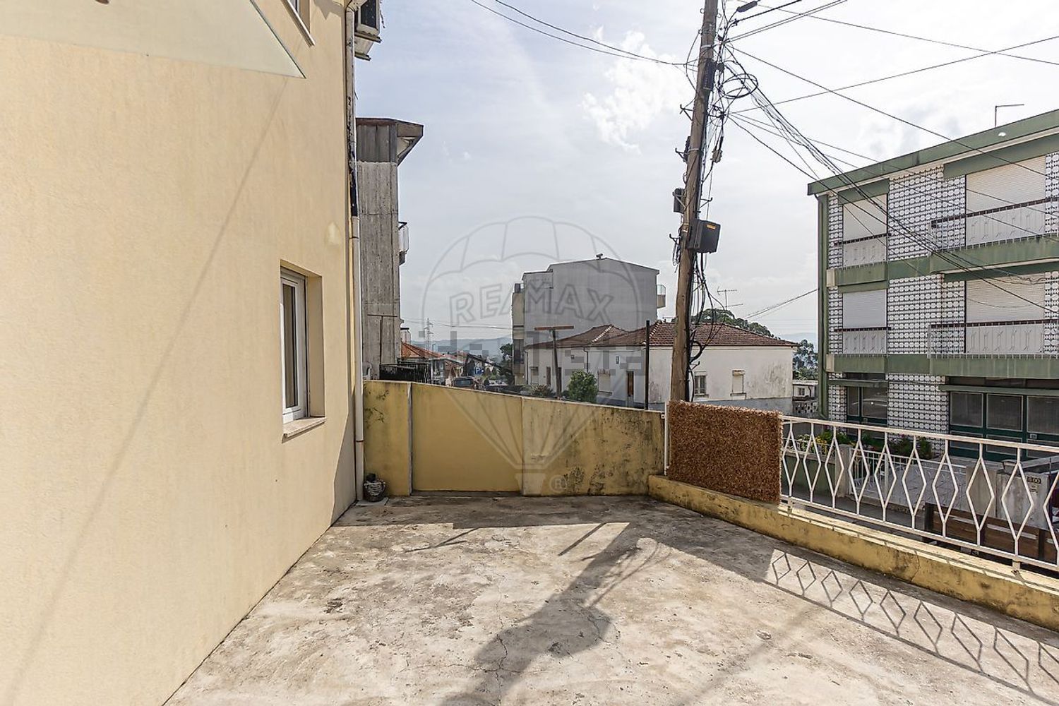 双拼别墅出售在Rua de Santo António de Contumil, 591 - 阳台