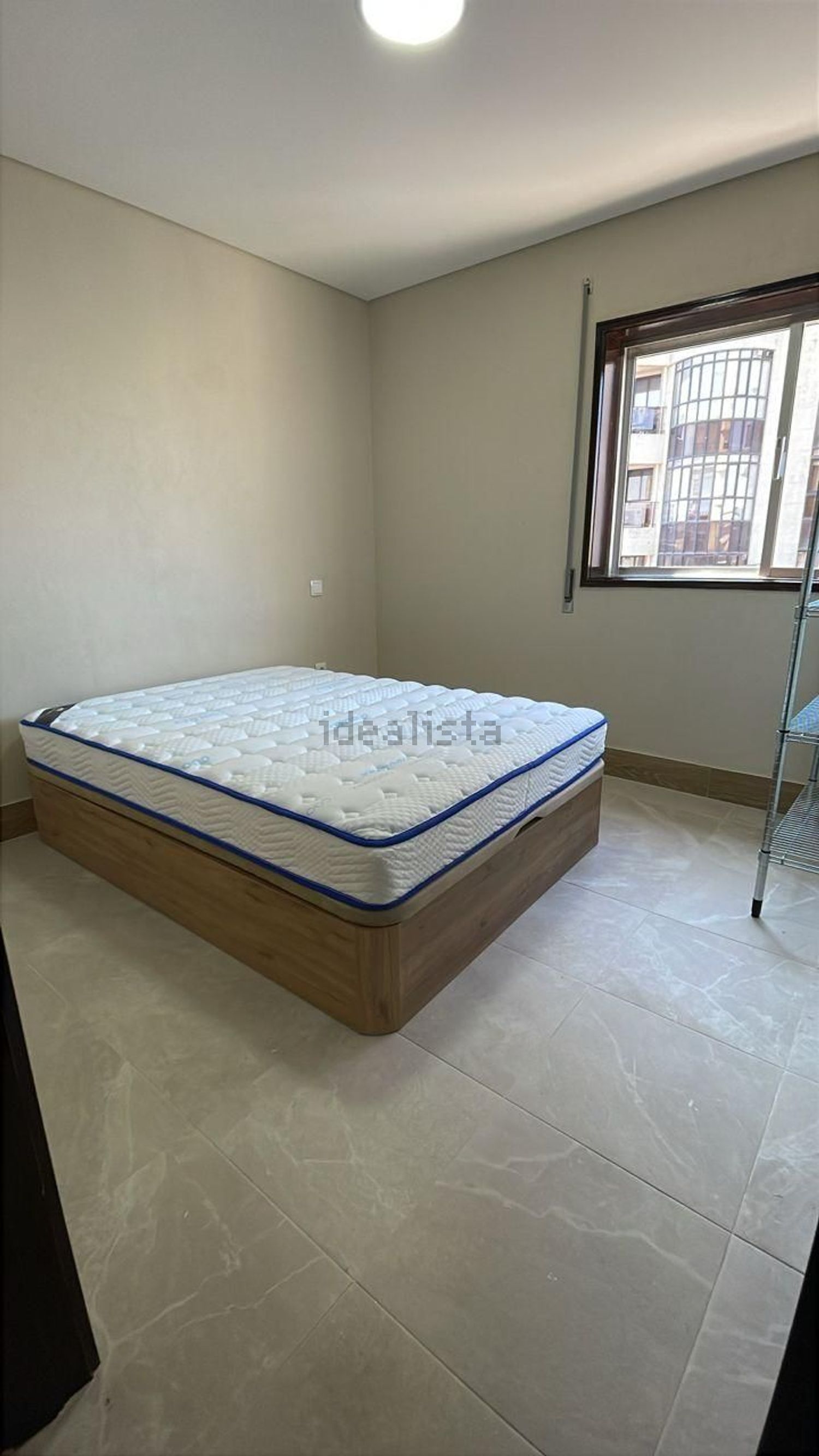 出租房间在Rua Coronel Engenheiro José Luciano da Silva Cravo, 3720 -257 - 卧室