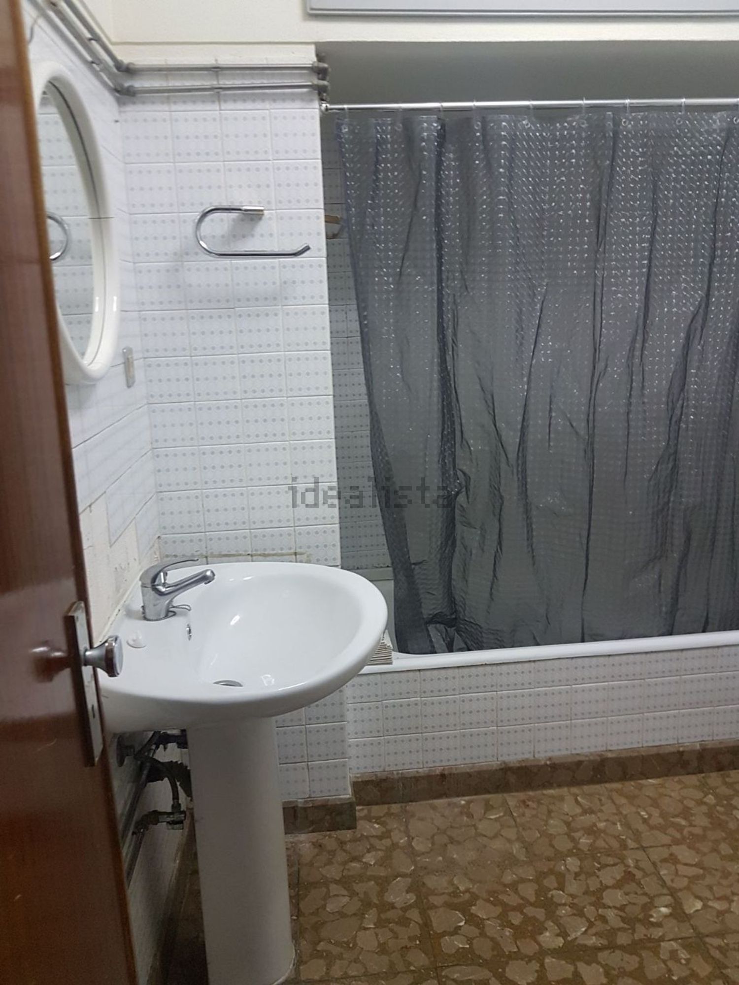 出租房间在 Covelo - Monte de São João - 卫生间