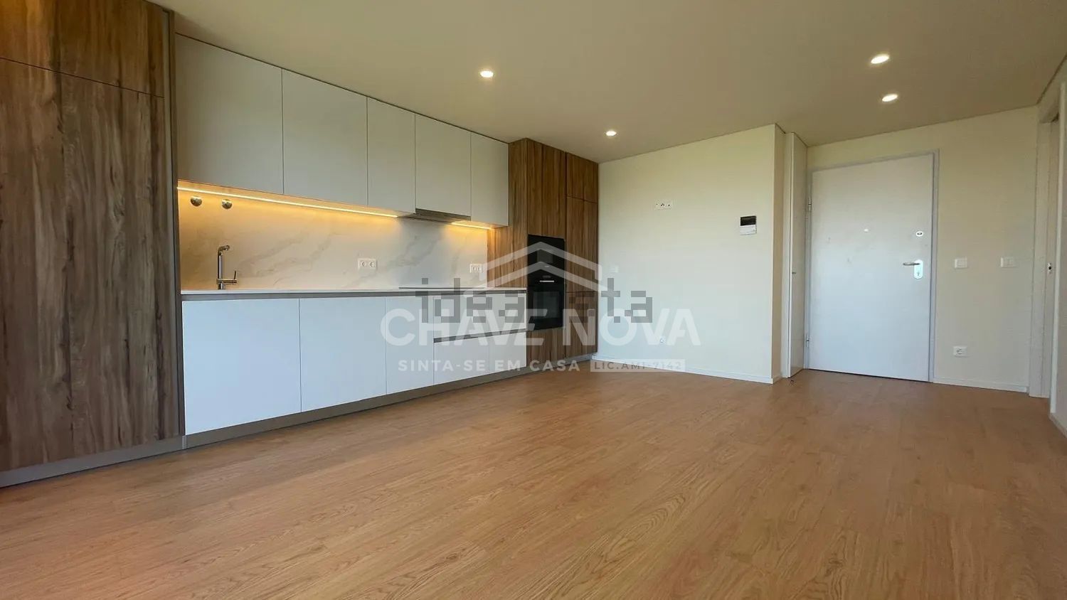 公寓 t1出售在Rua Almeida Garrett - 居住