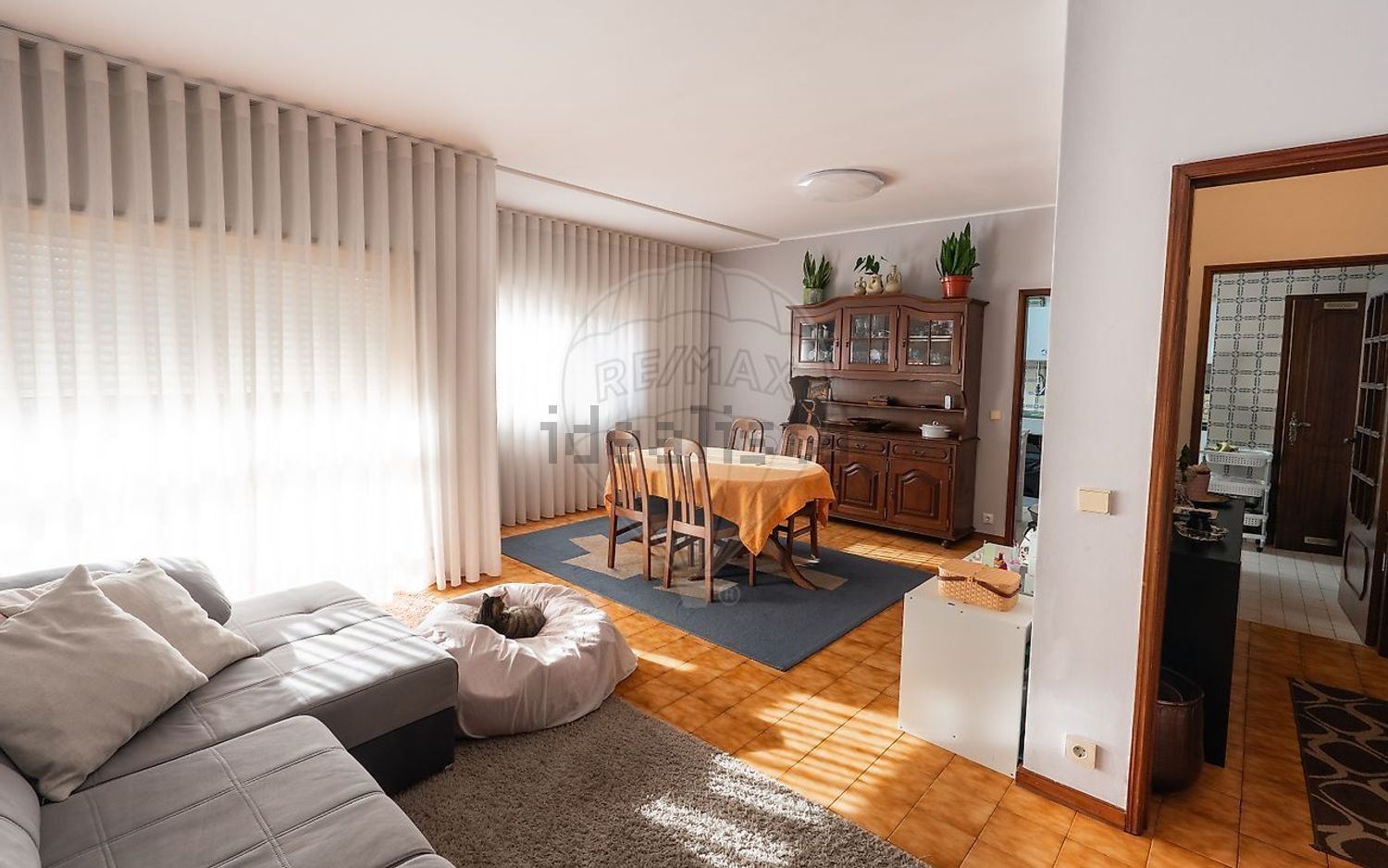 公寓 t3出售在Avenida Doutor Domingos Gonçalves de Sá, 313 - 客厅