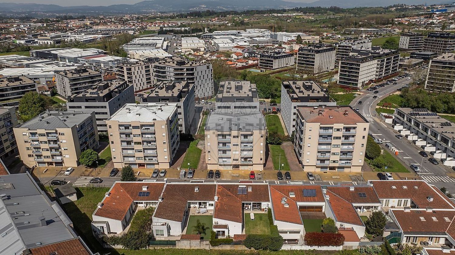 公寓 t3出售在Rua São Salvador de Montélios - 照片