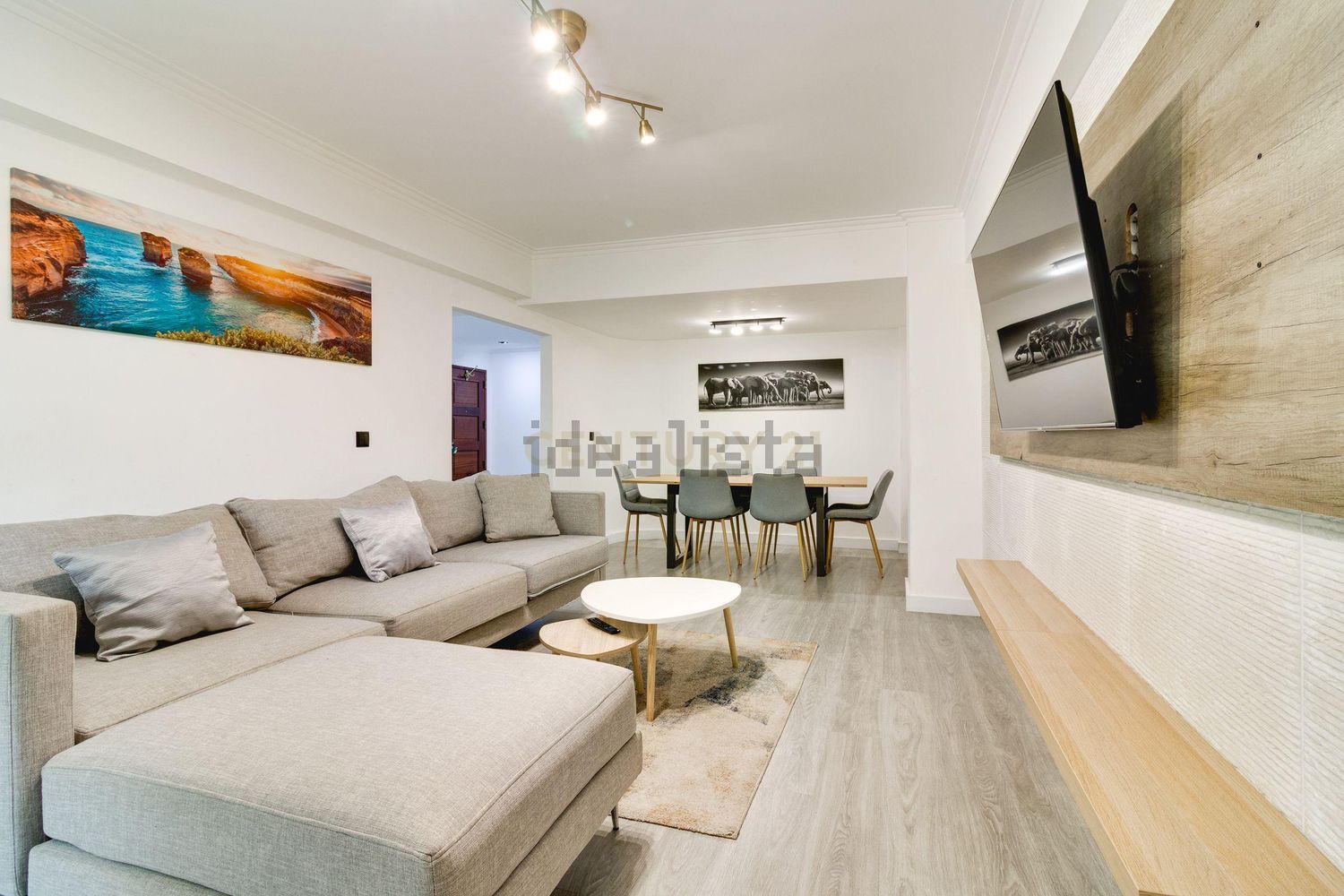 公寓 t2出售在Avenida Cidade de Lisboa, 68 - 客厅