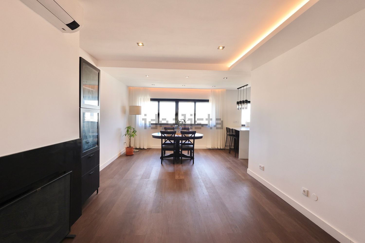 公寓 t4出售在Rua da Lagoa, 1364 - 客厅