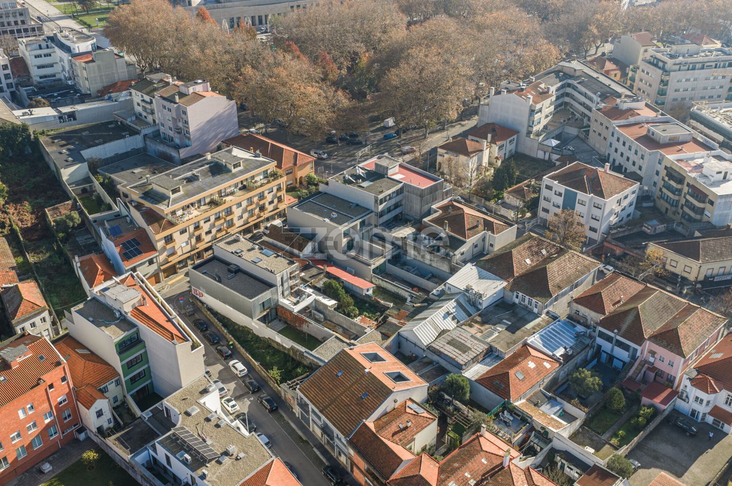 小楼房或独栋别墅出售在Rua Conde Alto Mearim, 829 - 详情