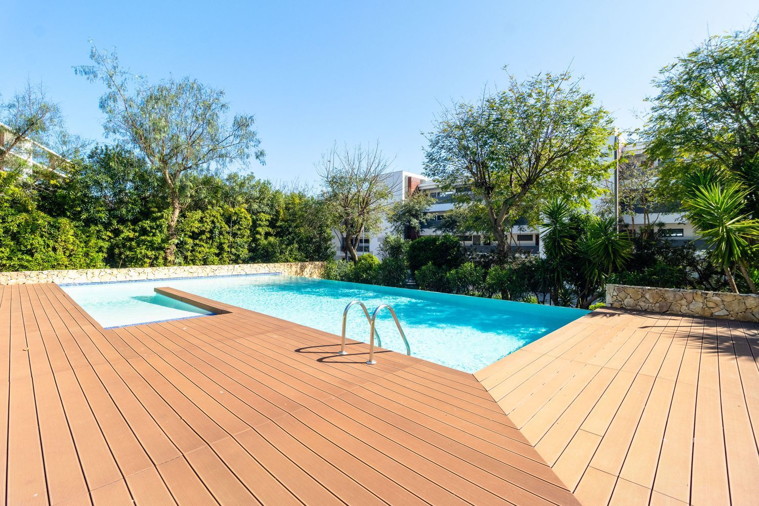 公寓 t2出售在 Quinta do Moleão, Lote 2, Apt 2c (Marina Village) - 游泳池
