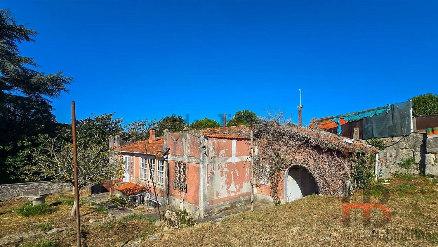 小楼房或独栋别墅出售在 Parque da Cidade - Vilarinha - António Aroso - 外立面