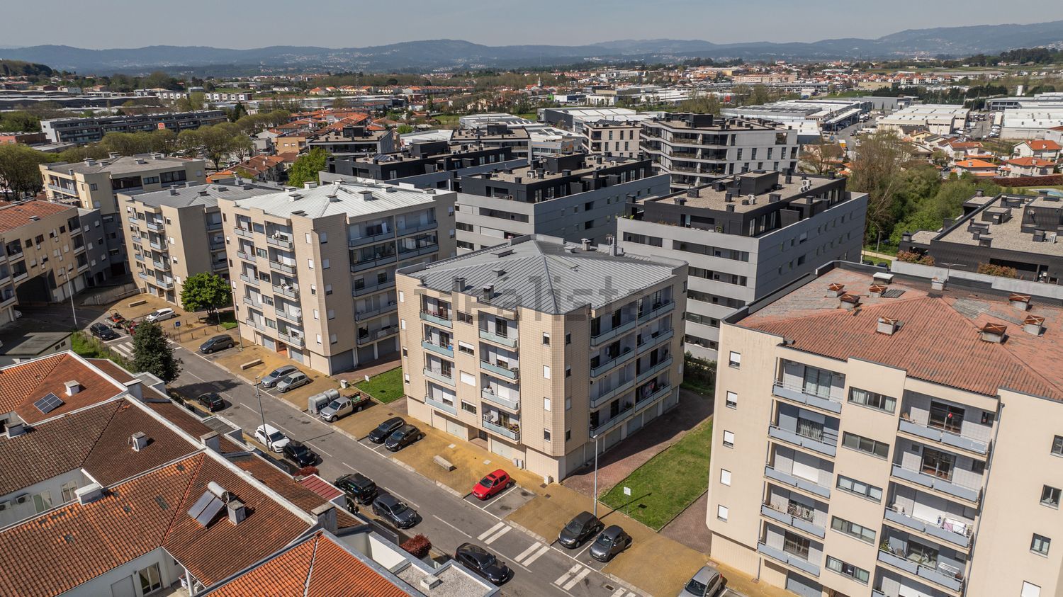公寓 t3出售在Rua São Salvador de Montélios, 4 RuaSSalvadordeMontliosloteE - 视线