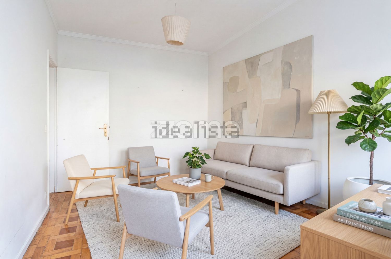 小楼房出售在Rua 1º de Janeiro, 49 - 客厅