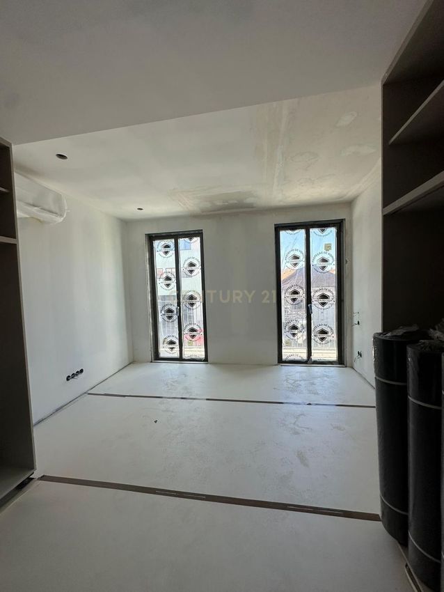 公寓 t2出售在Avenida Serpa Pinto, 501
