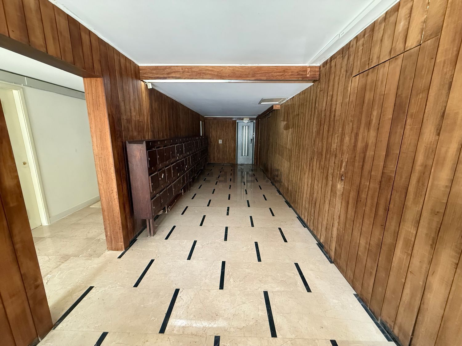 出租公寓 t1在Rua Dom Bosco, 47 - 电梯