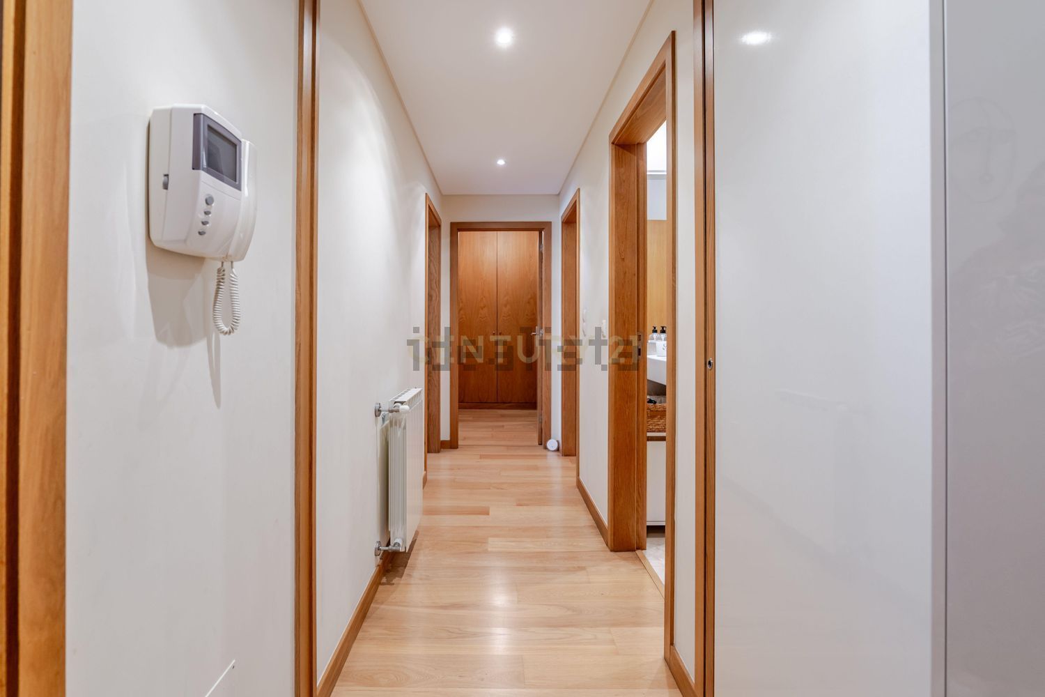 公寓 t2出售在Rua Doutor Costa Matos, 89 - 过道