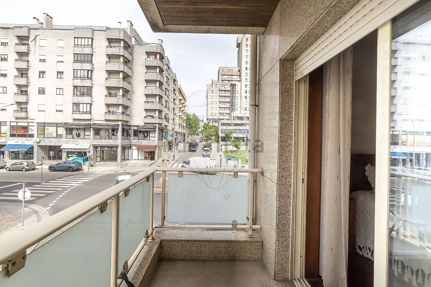 公寓 t3出售在Avenida Doutor Renato Araújo - 阳台