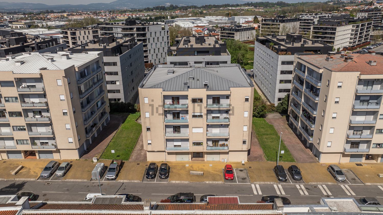 公寓 t3出售在Rua São Salvador de Montélios, 4 RuaSSalvadordeMontliosloteE - 视线