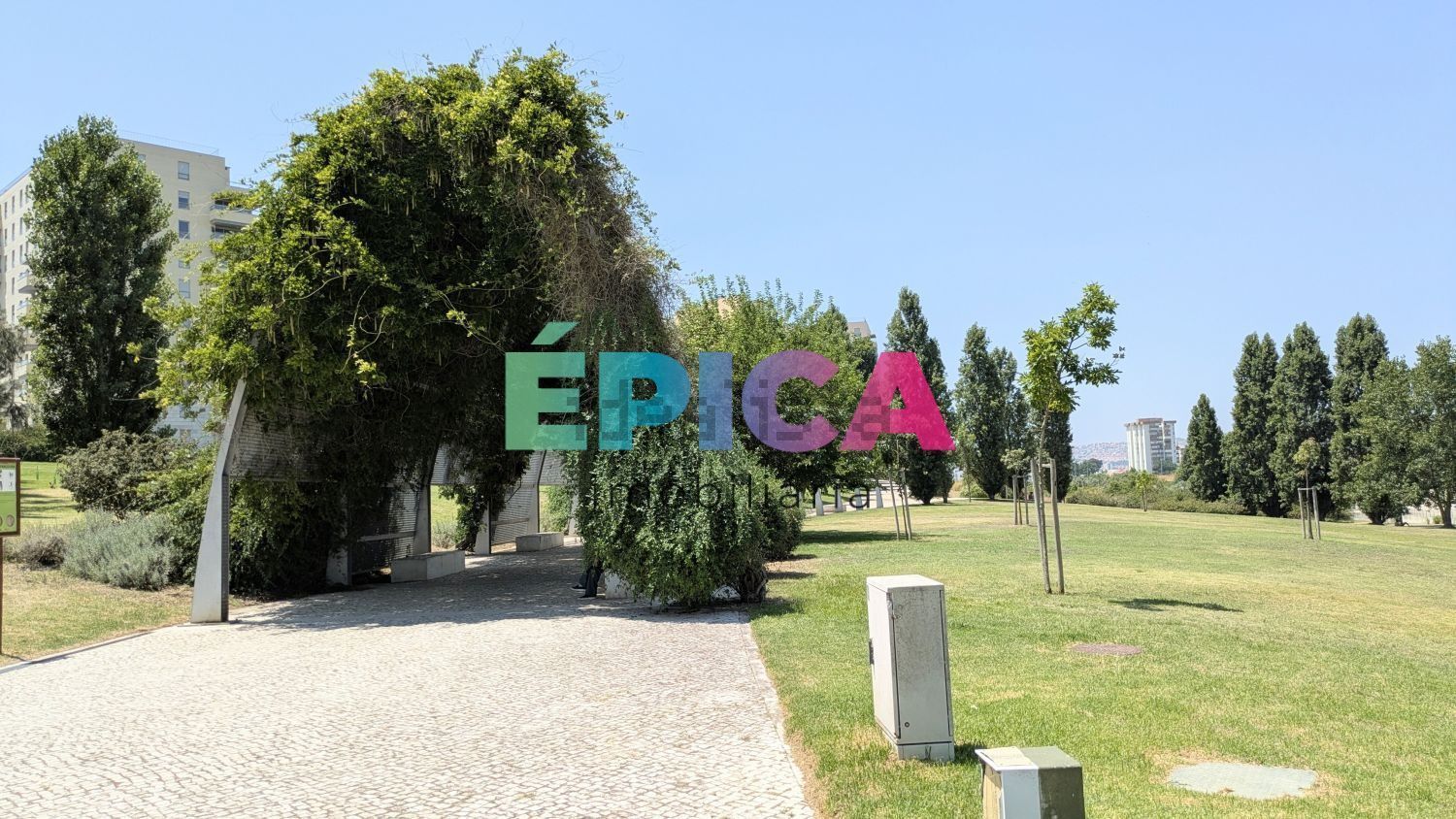 公寓 t3出售在 Jardim Maria da Luz Ponces de Carvalho, 7 - 花园