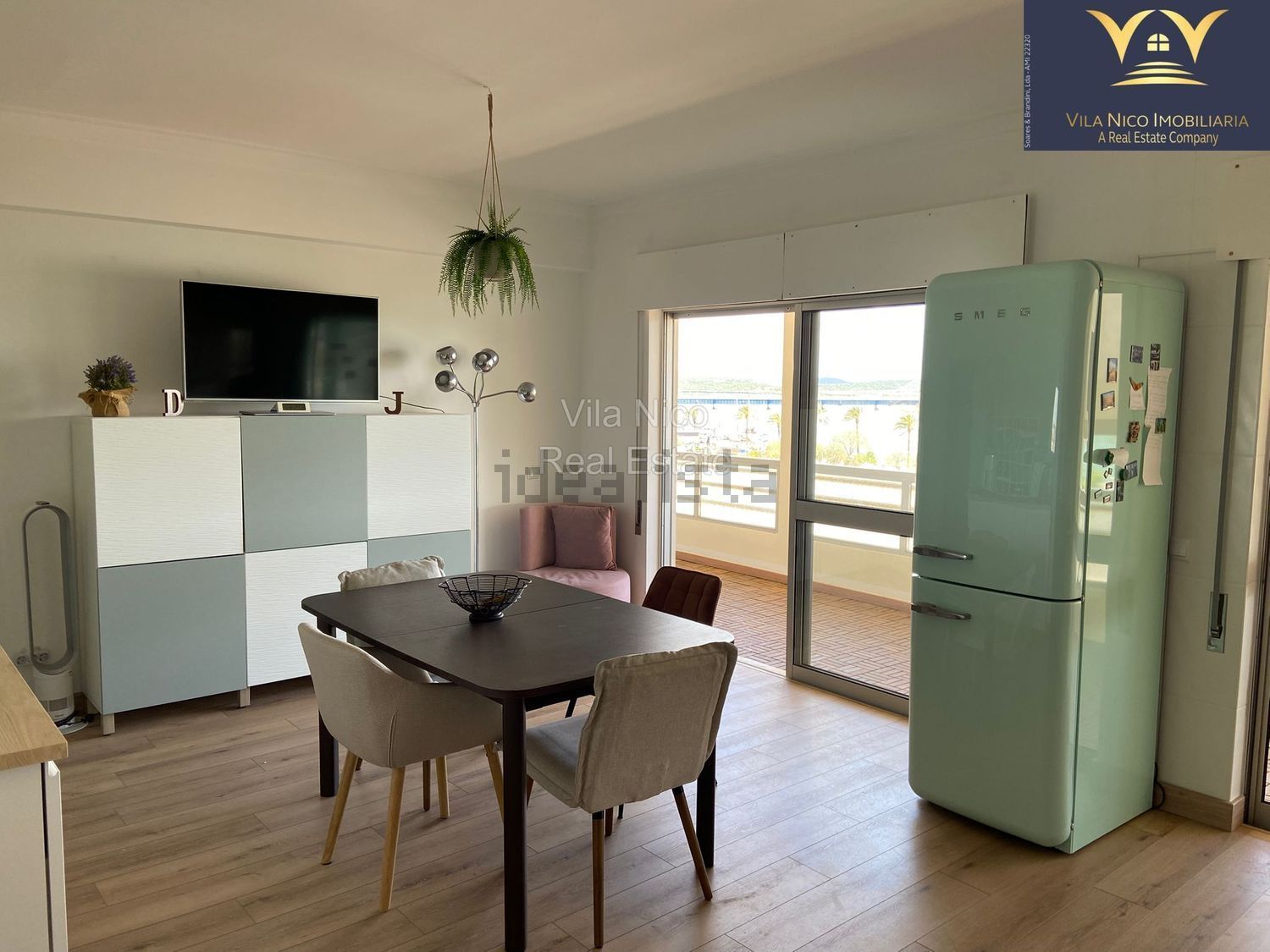 公寓 t2出售在Rua da Quinta do Bispo, 3 - 客厅