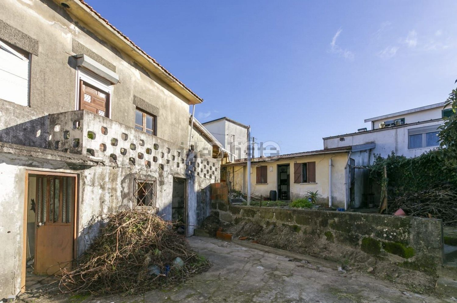 小楼房或独栋别墅出售在Beco da Regedoura, 35 - 共同区域