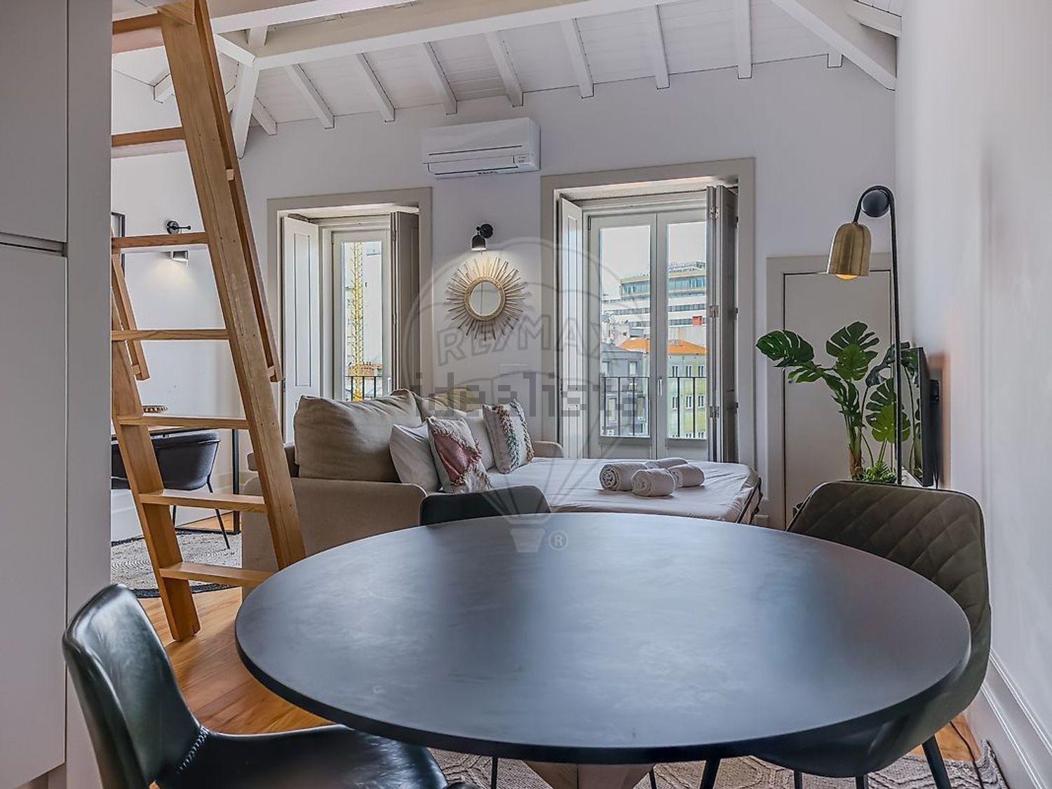 T0（单人公寓）出售在 Bolhão - 客厅