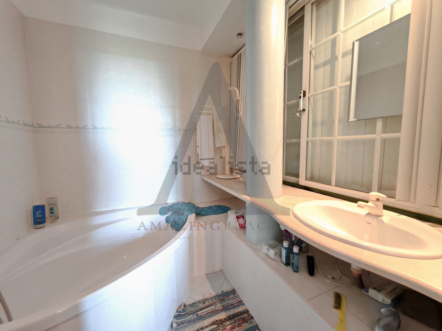 小楼房或独栋别墅出售在Estrada Vale de Marmelos, 25421 - 卫生间