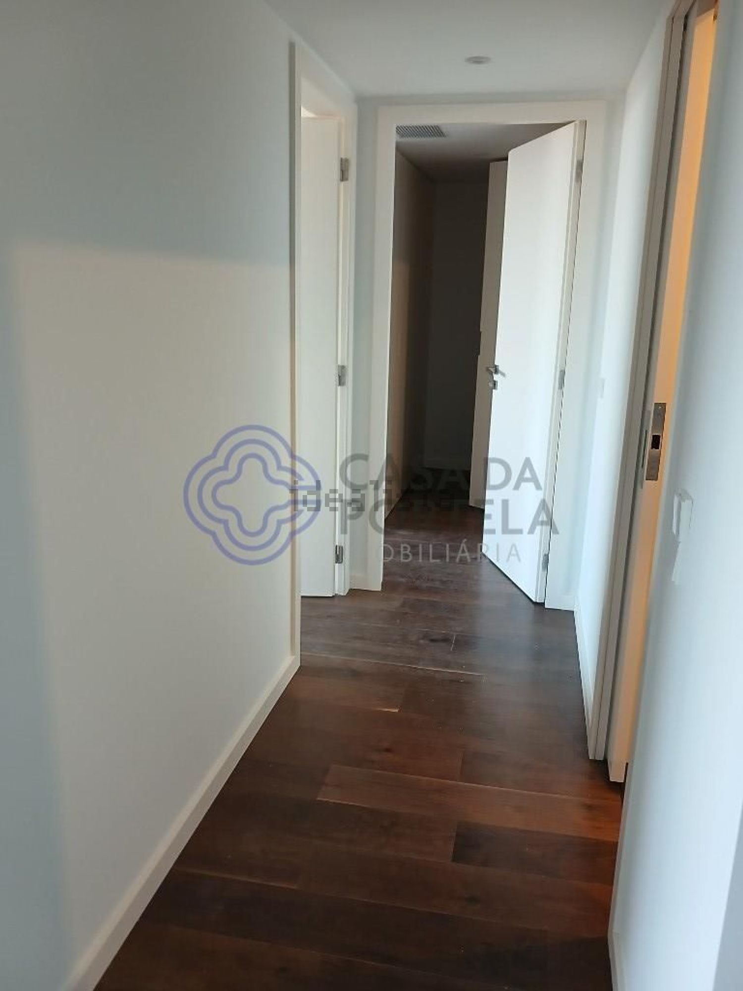 公寓 t2出售在Rua Amorim da Costa, 151 - 过道