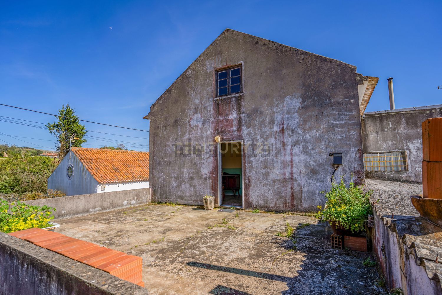 小楼房或独栋别墅出售在Rua do Arneiro, 19 - 外立面