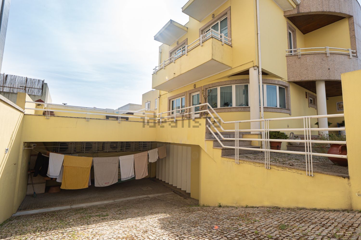 小楼房或独栋别墅出售在Praceta António Gonçalves Lage - 外立面