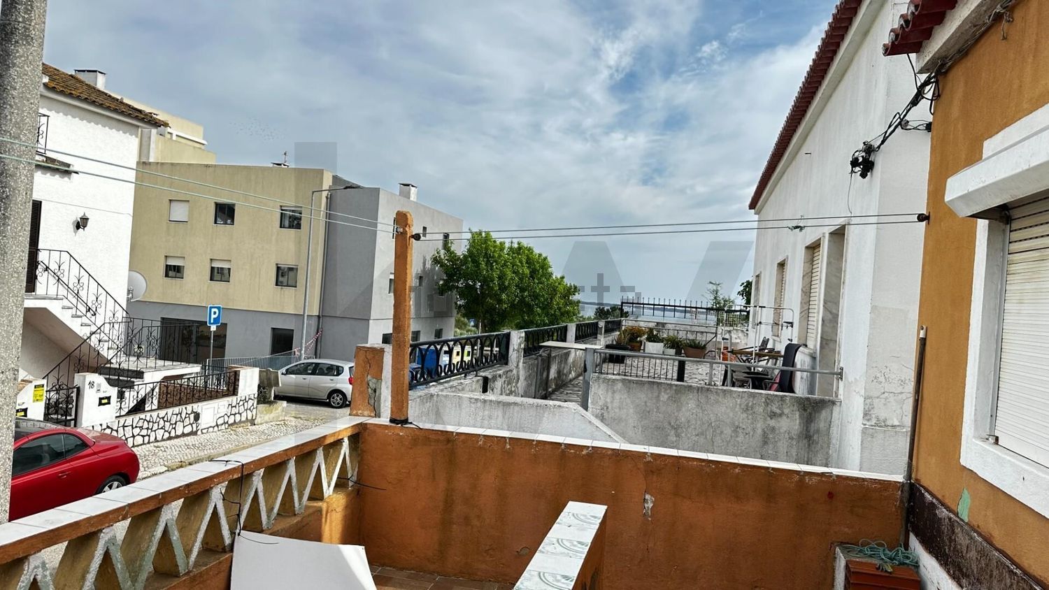 小楼房或别墅出售在 Bairro da Conceição - Bairro Santo Nicolau - 游泳池